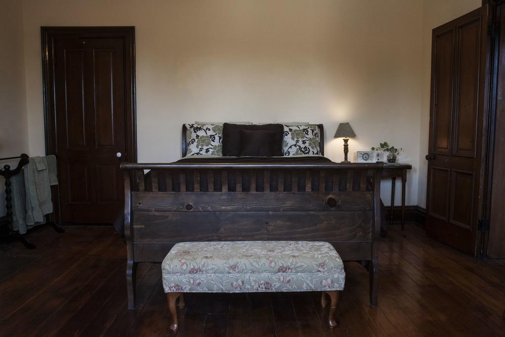The Mitchell House Bed And Breakfast Circleville Exterior photo